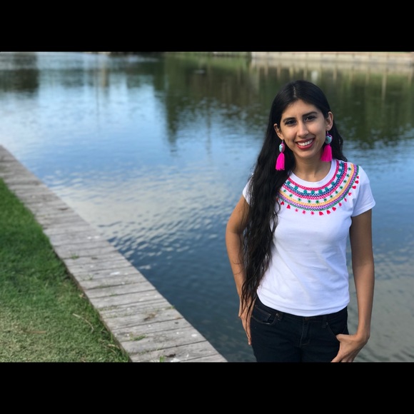 Mexican Enbroidered T-Shirt - Picture 4 of 4